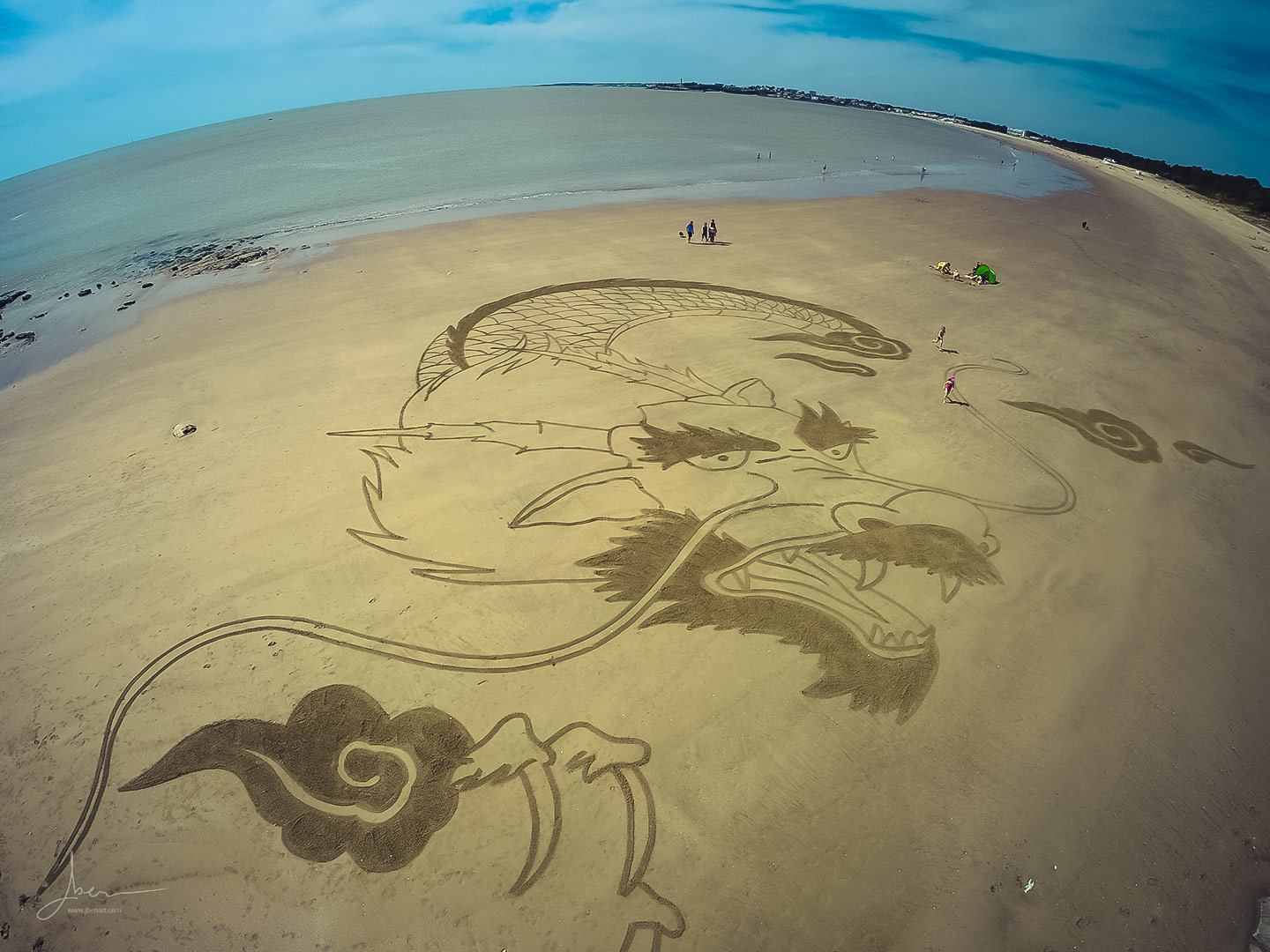 Beach art japanese dragon