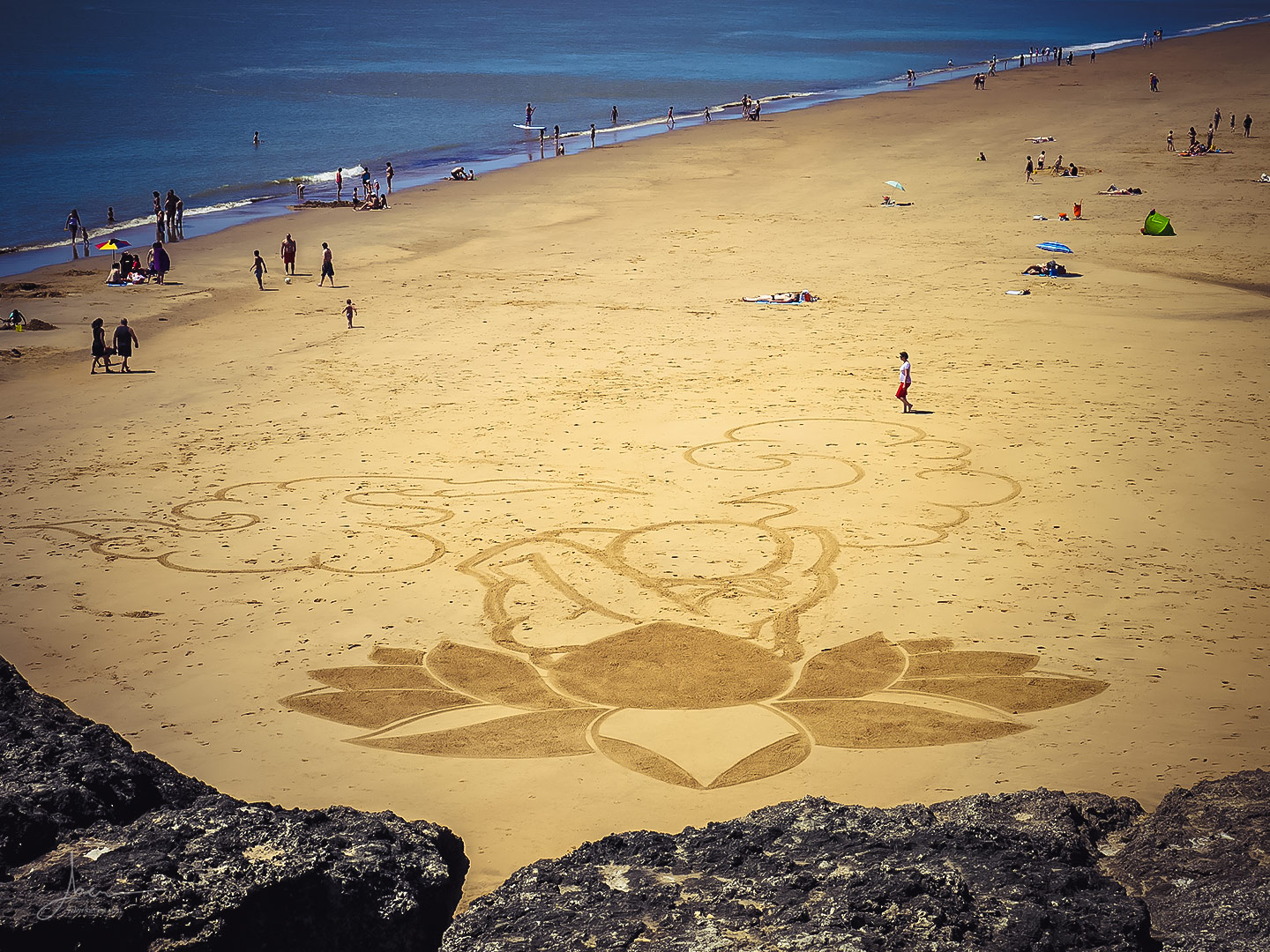 Beach art le penseur