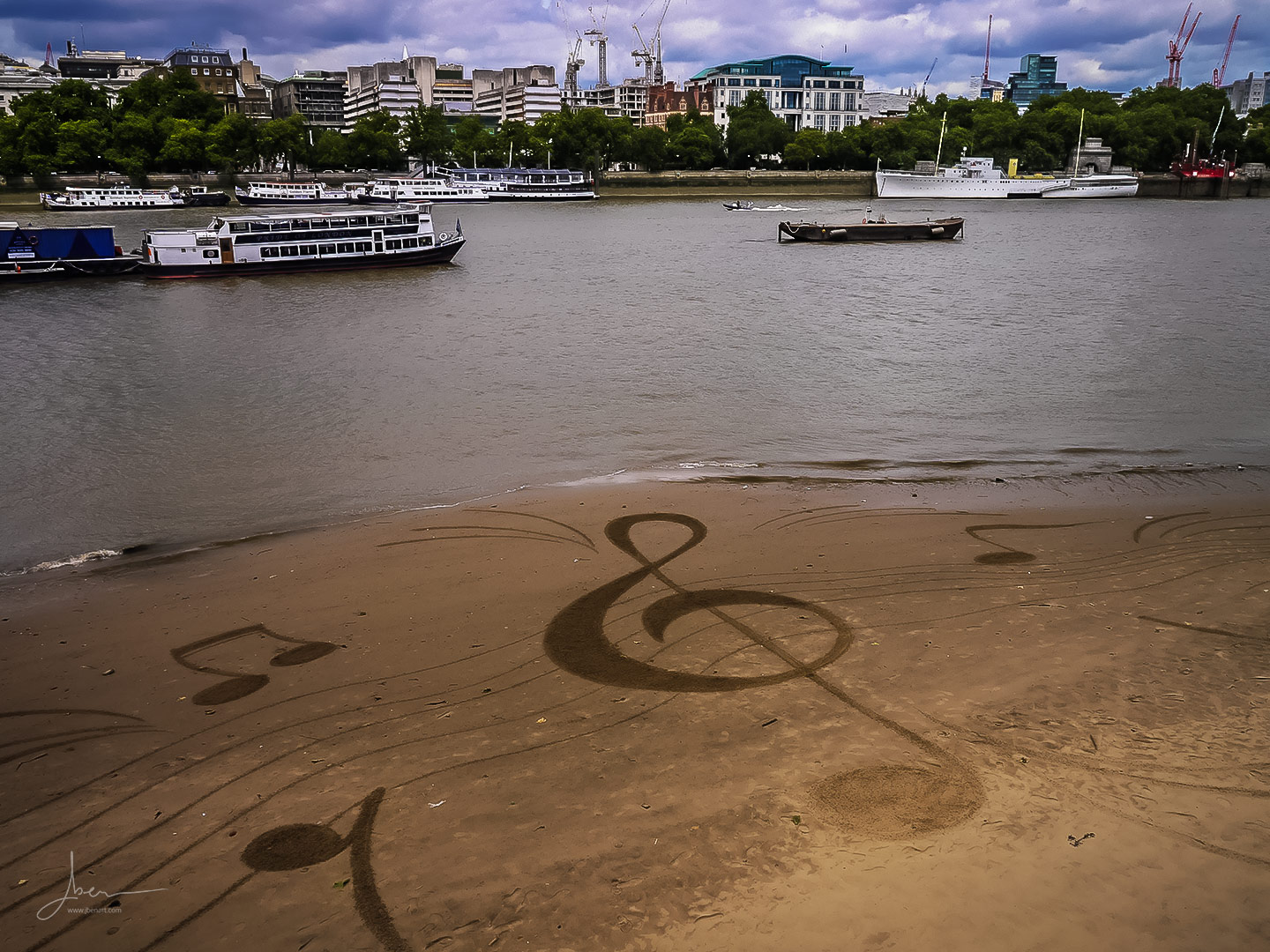 Beach art music in London