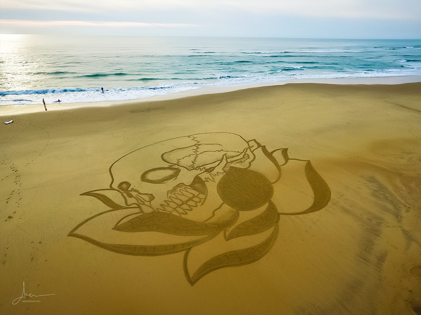 Beach art lotus and skull