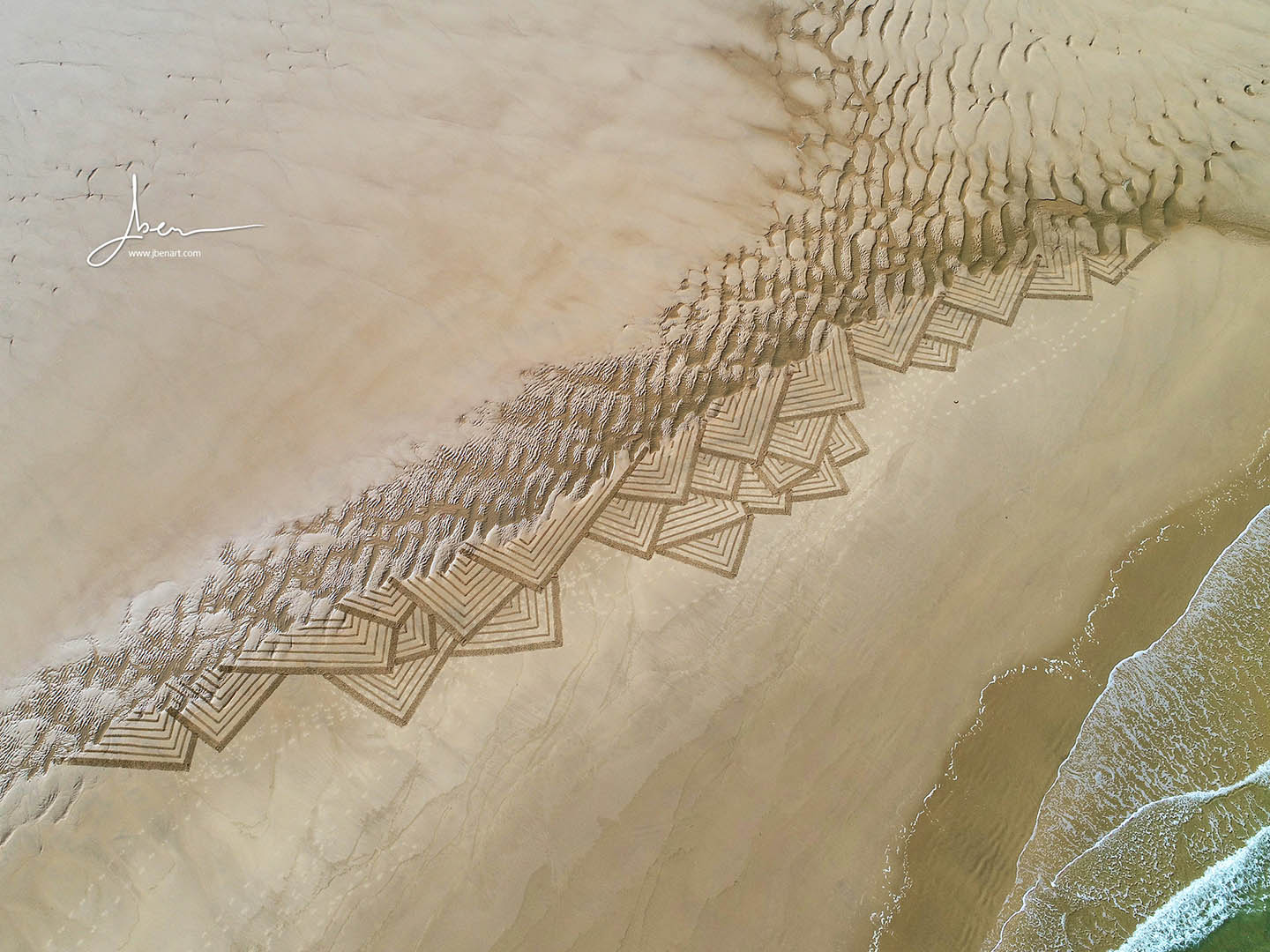 Beach art triangles des sables